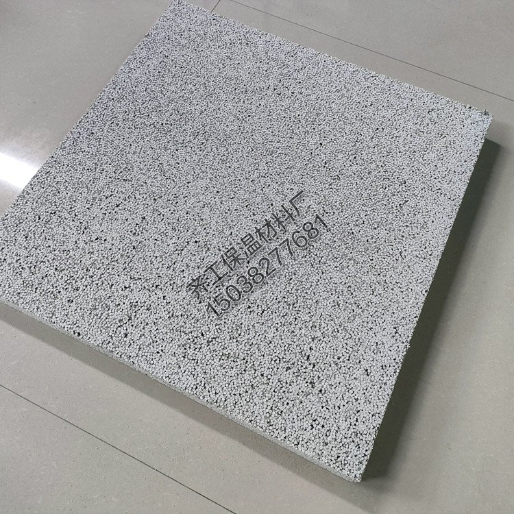 什么是硅巖質(zhì)無機(jī)改性保溫板？